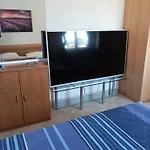 Apartment & Hegic With Parking Zadar