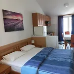 Apartment & Hegic With Parking *