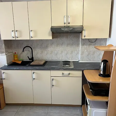 Apartment & Hegic