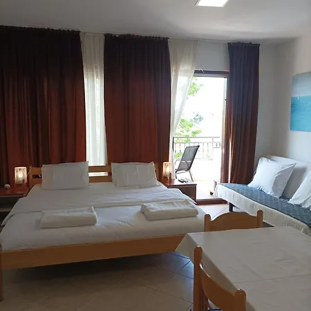 Apartament & Hegic *