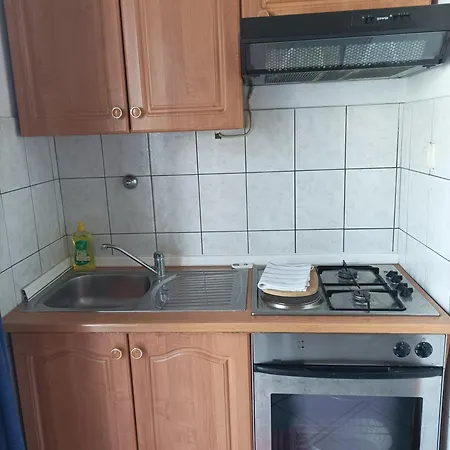 & Hegic Apartment *