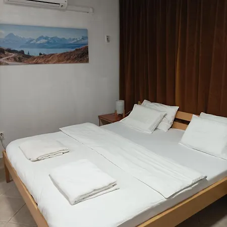 Apartament & Hegic *