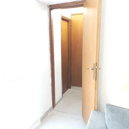 & Hegic With Parking Appartement *