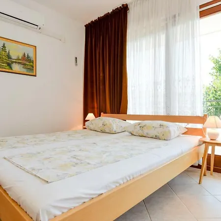 & Hegic With Parking Appartement